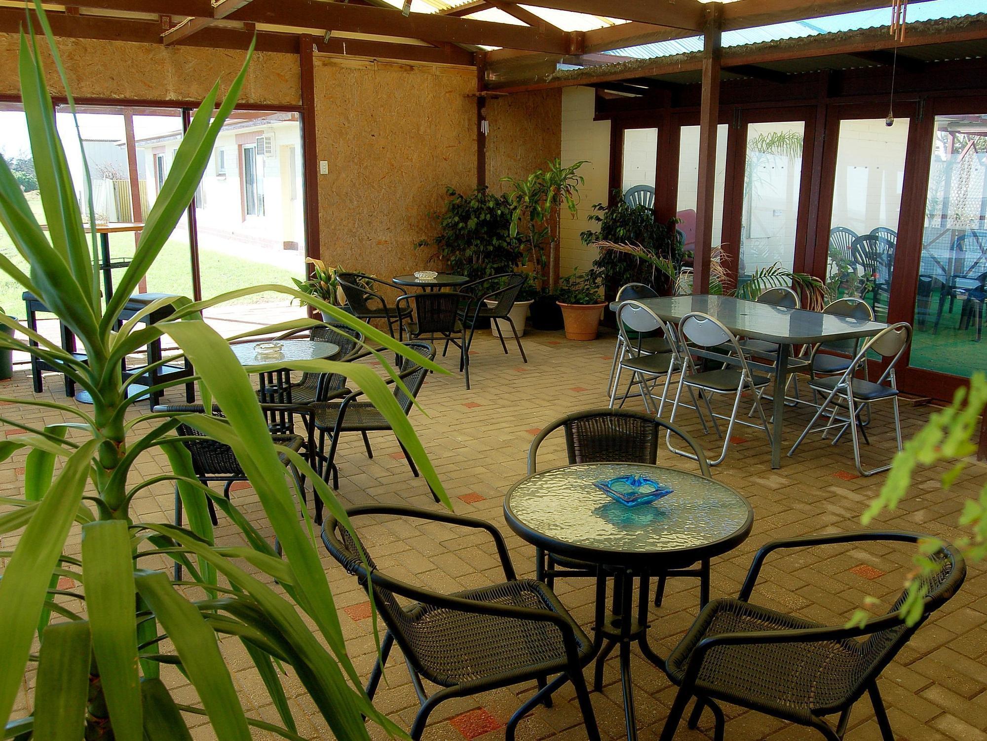 Meningie Waterfront Motel Bagian luar foto