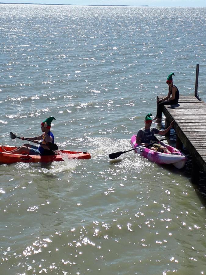 Meningie Waterfront Motel Bagian luar foto