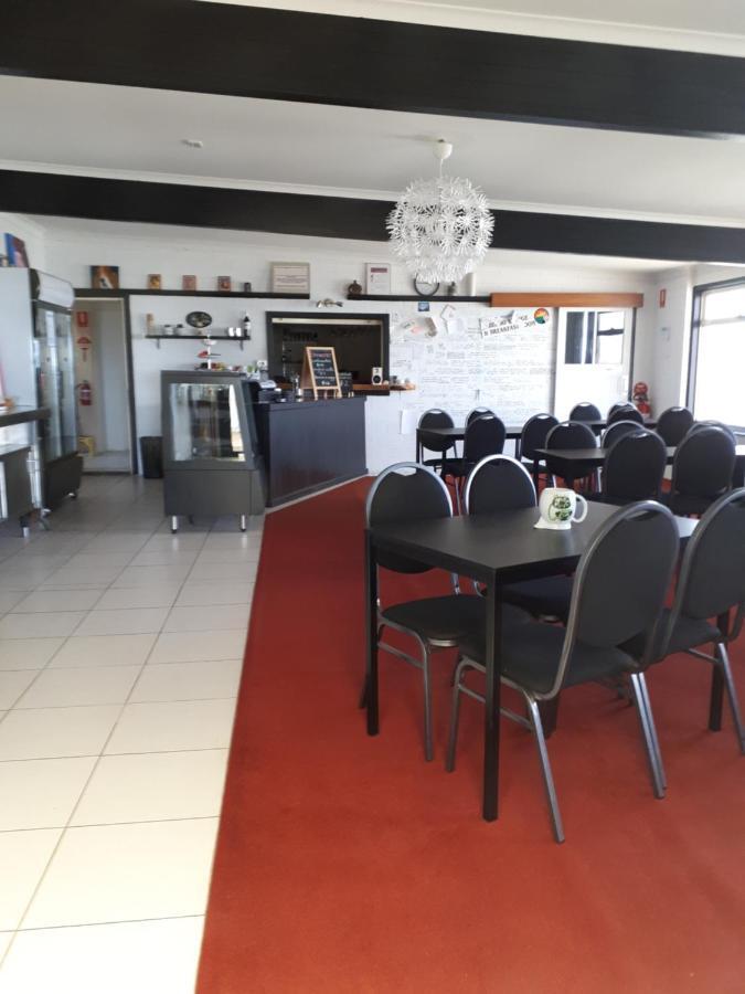 Meningie Waterfront Motel Bagian luar foto
